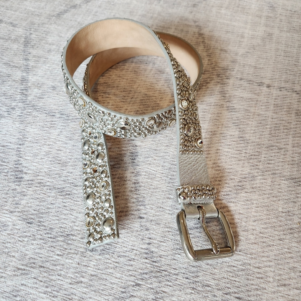 Streets Ahead silver belt with silver embellishments, length 41.5"